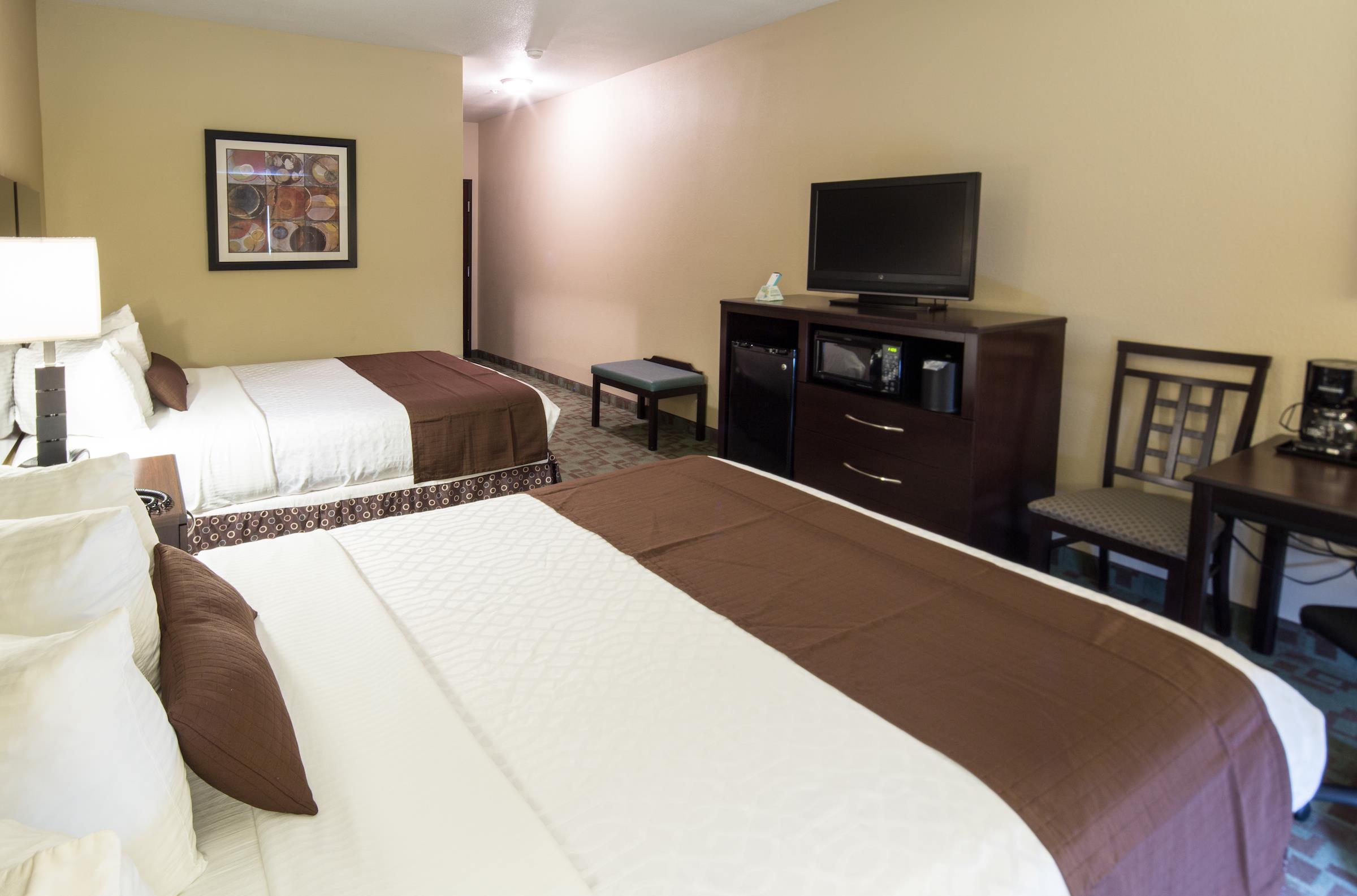 Best Western Plus Eastgate Inn & Suites Wichita Exterior photo