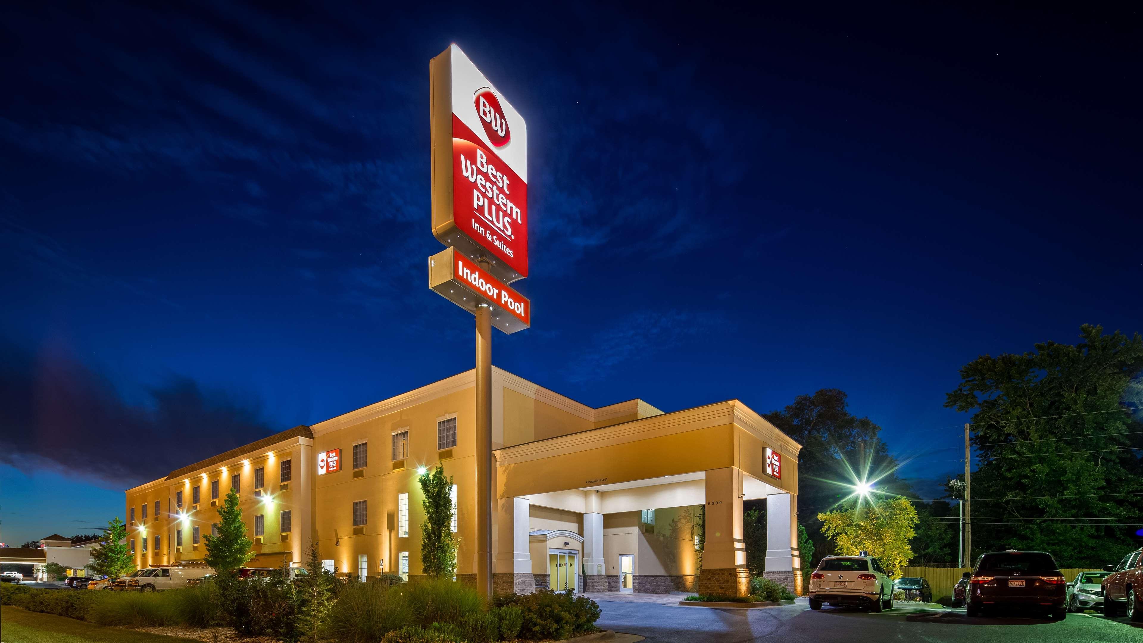 Best Western Plus Eastgate Inn & Suites Wichita Exterior photo