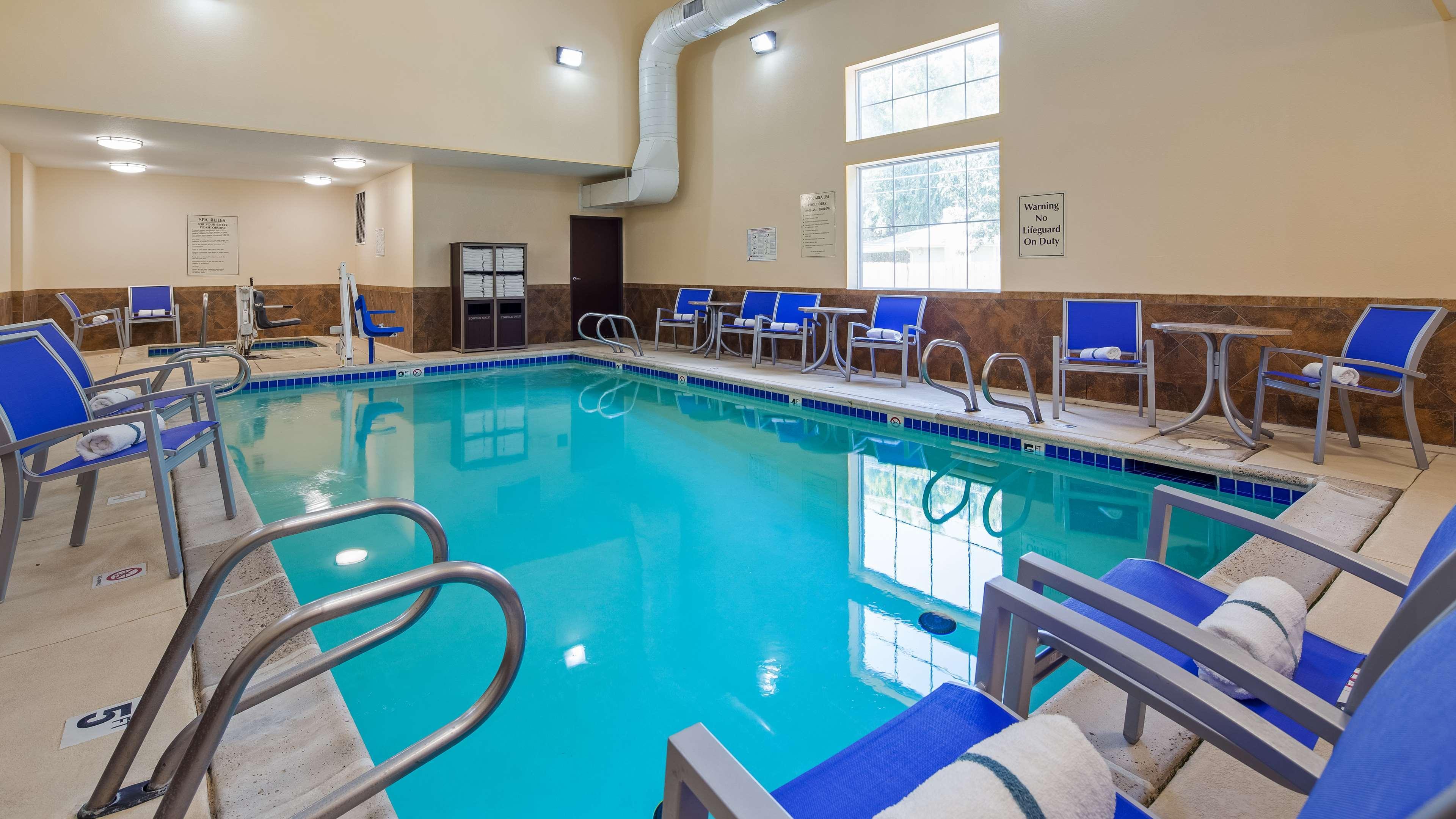 Best Western Plus Eastgate Inn & Suites Wichita Facilities photo