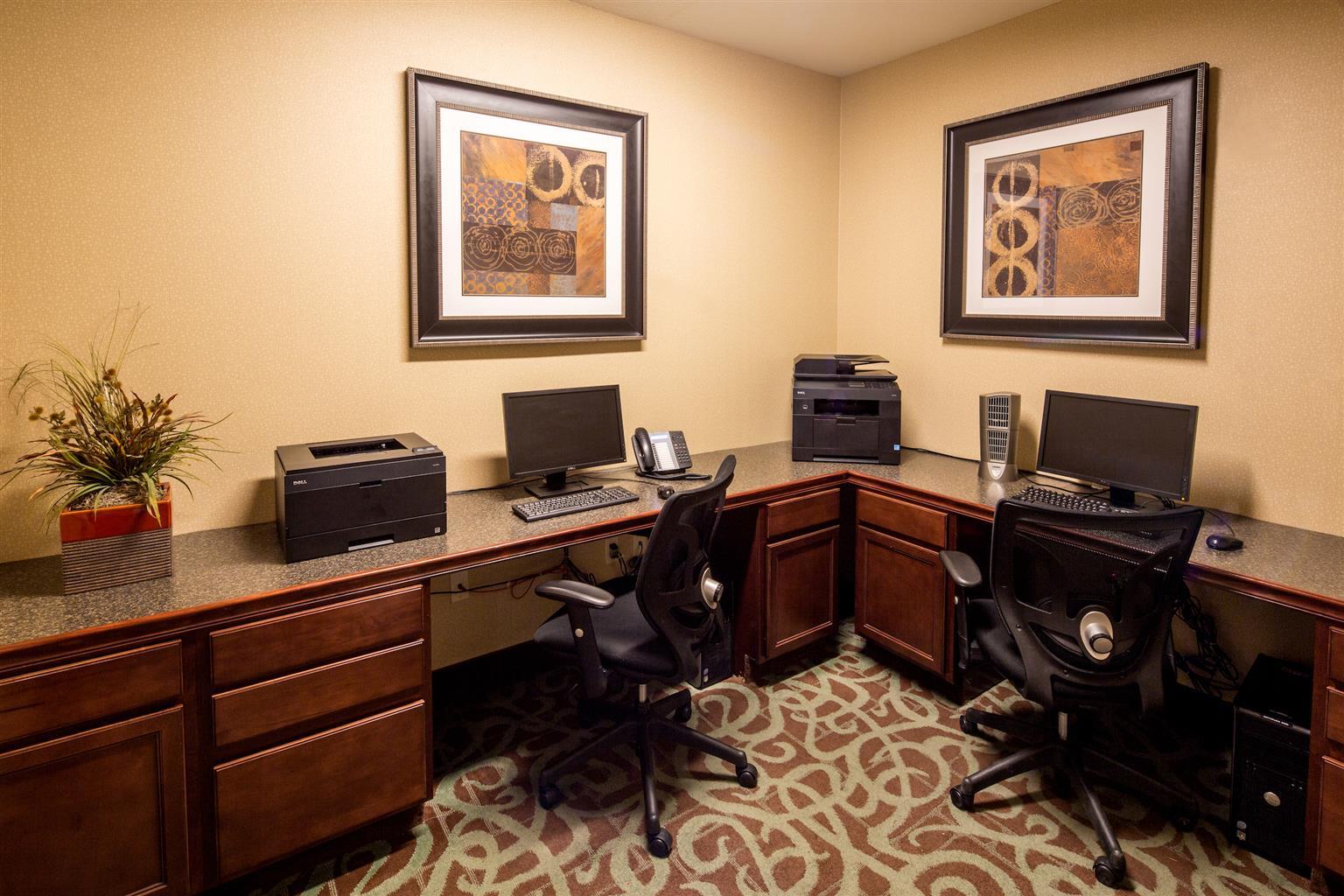 Best Western Plus Eastgate Inn & Suites Wichita Exterior photo