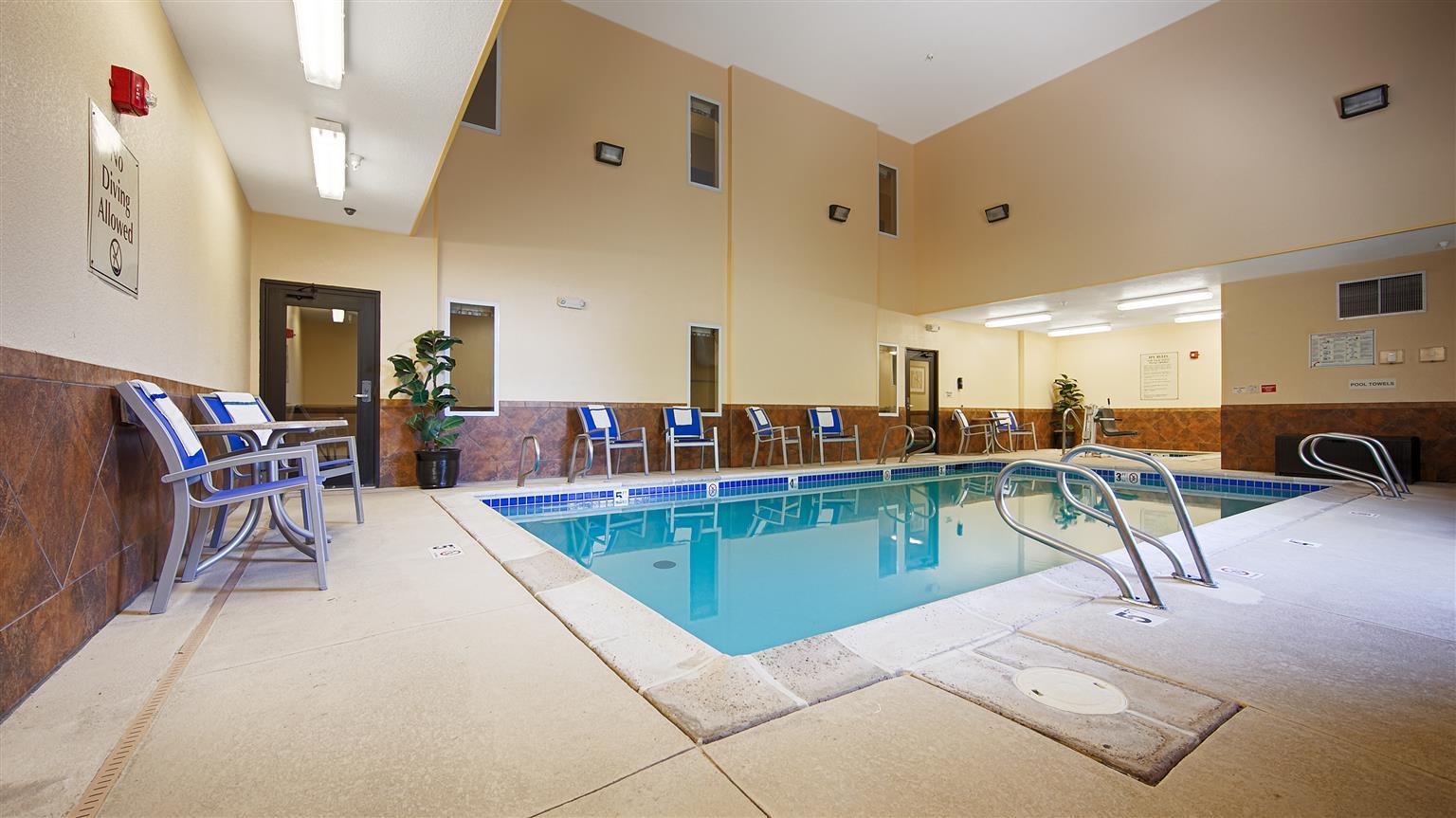 Best Western Plus Eastgate Inn & Suites Wichita Exterior photo