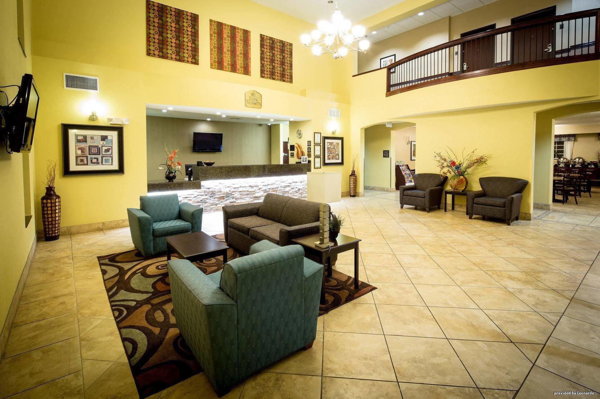 Best Western Plus Eastgate Inn & Suites Wichita Exterior photo