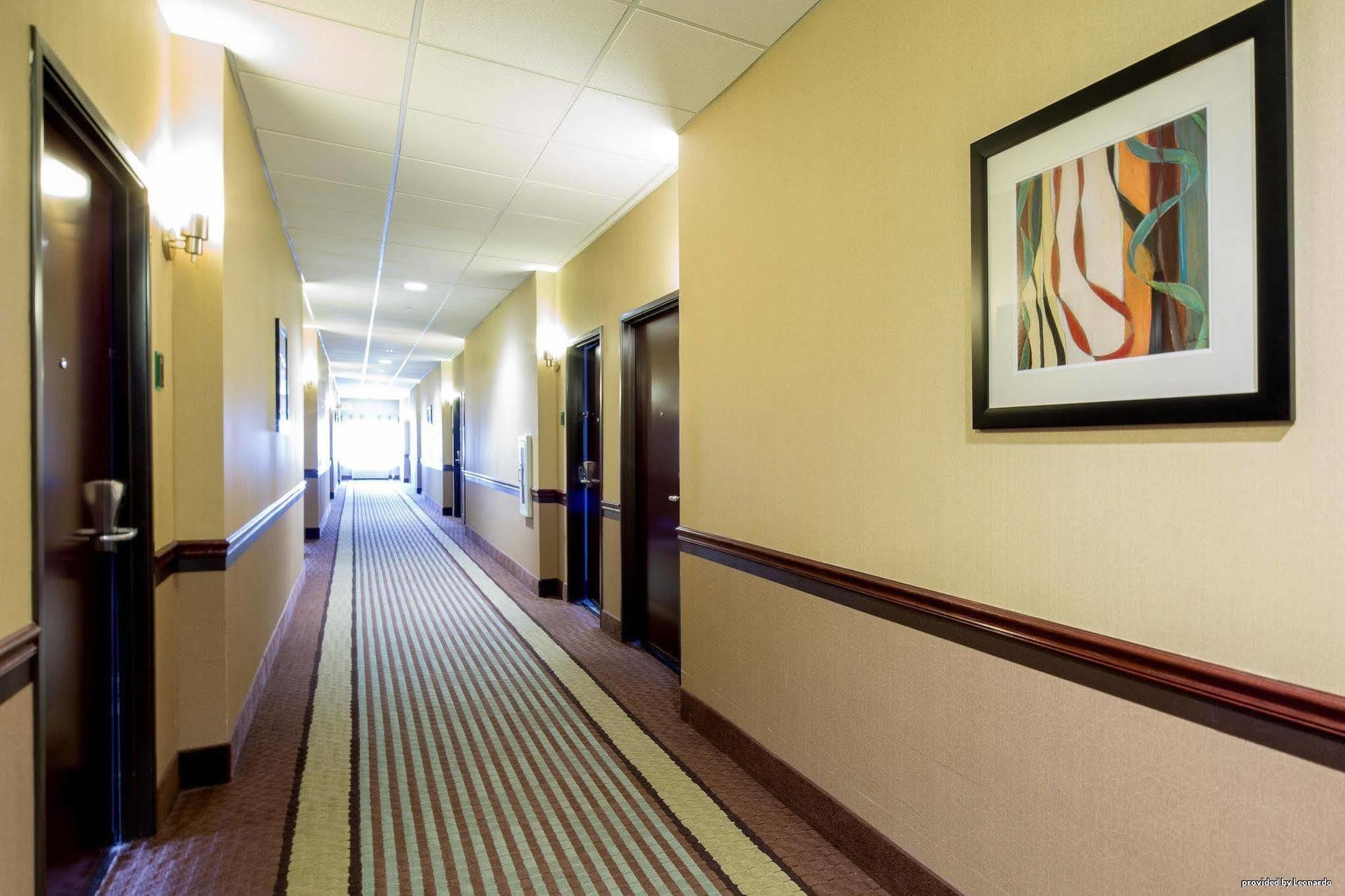 Best Western Plus Eastgate Inn & Suites Wichita Exterior photo